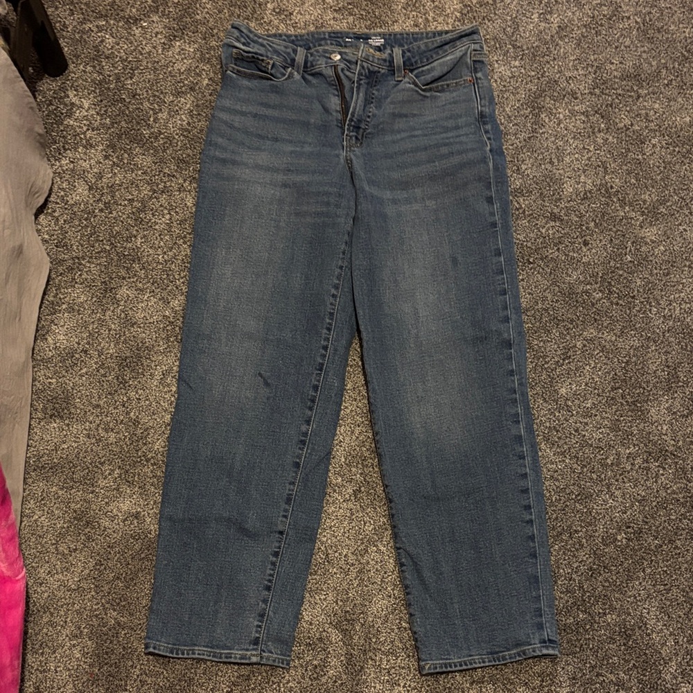 Old Navy High Rise OG Loose Jeans
Size 8